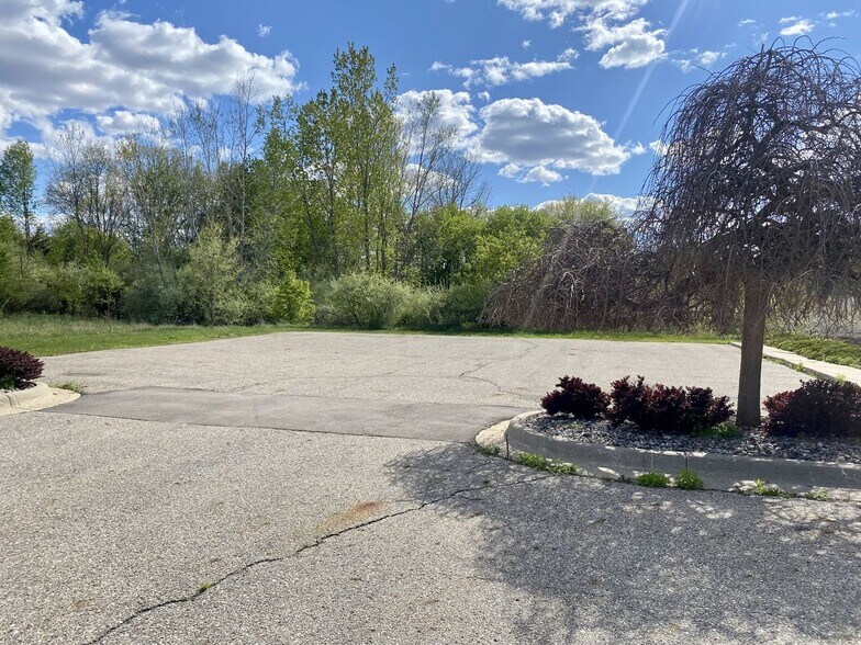 More Photos Of 4205 Charlar Dr, Holt Loft Creative Space For Sale