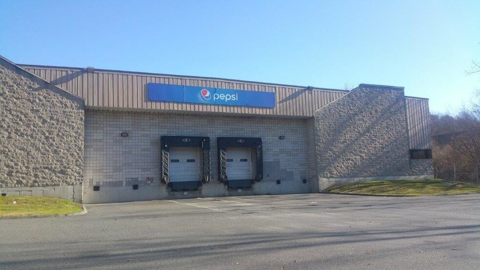 More Photos Of 30 Pocono Rd, Brookfield Warehouse For Sale