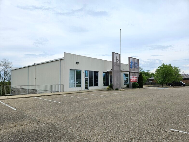 More Photos Of 4525 Sunset Blvd, Steubenville Storefront Retail Office For Lease