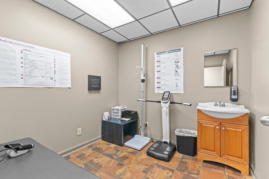 More Photos Of 1005 W Market St, Athens Healthcare For Sale