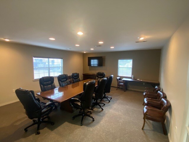 More Photos Of 214 Justice St, Brookhaven Office For Sale