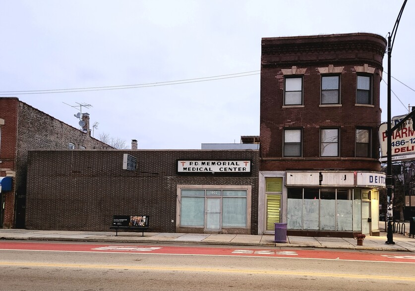 Primary Photo Of 1800 W Chicago Ave, Chicago Storefront Retail Office For Lease