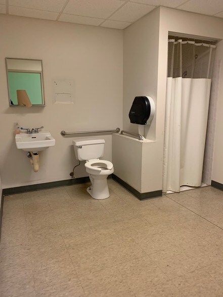 More Photos Of 1151 Pocono Blvd, Mount Pocono Medical For Lease