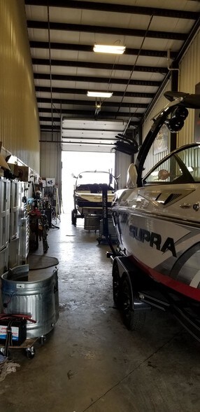 More Photos Of 2101 Route 176, Prairie Grove Showroom For Sale