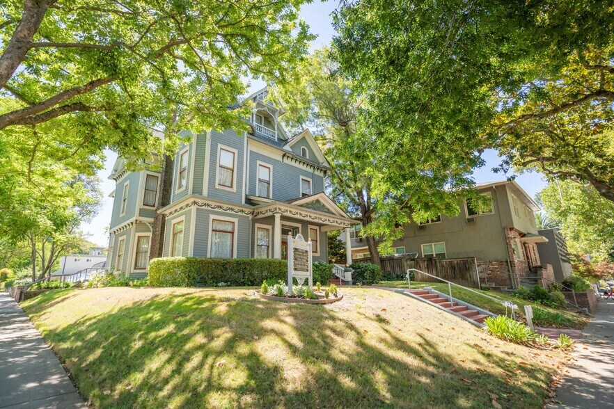 More Photos Of 1903 21st St, Sacramento Office Residential For Lease