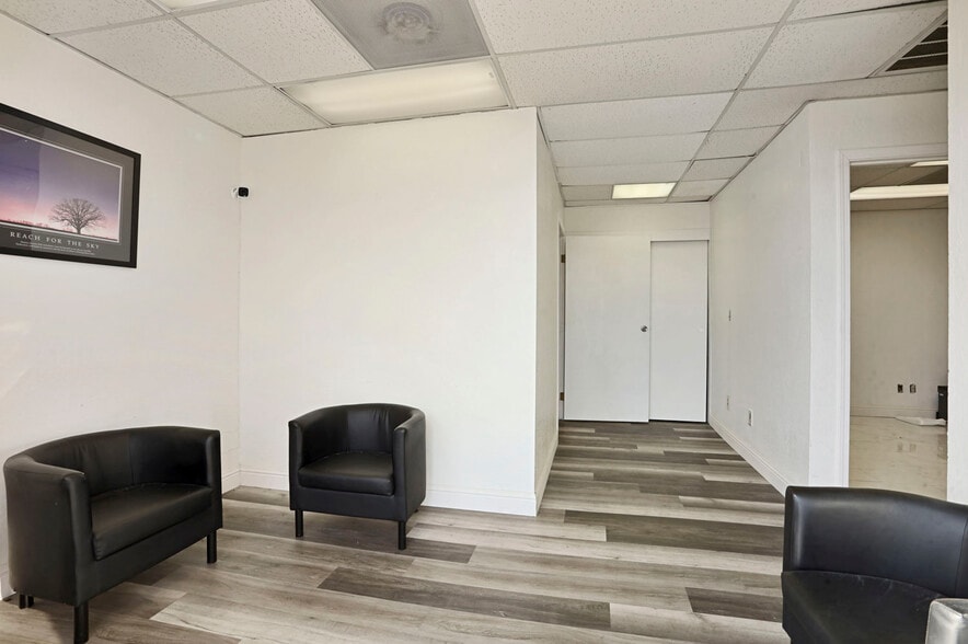 More Photos Of 7746 Lorraine Ave, Stockton Service For Sale