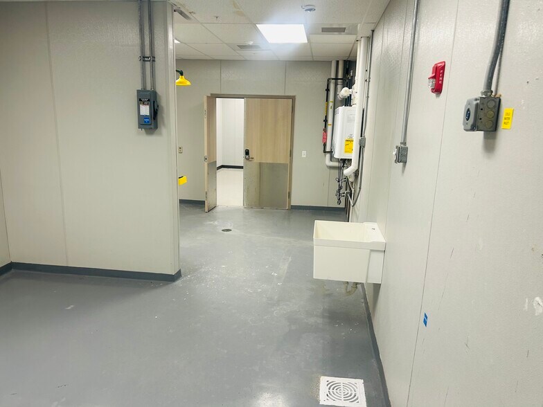 More Photos Of 102 Coyote Ln, Robersonville Medical For Lease