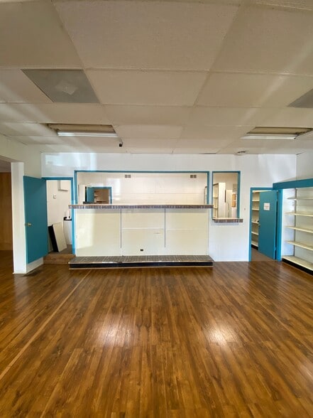 More Photos Of 122-124 Depot St, Gardner Drugstore For Sale