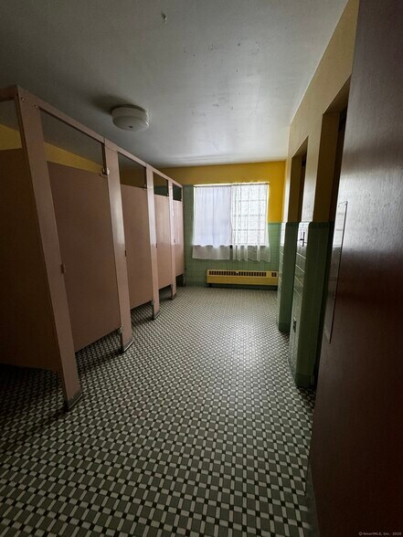 More Photos Of 11 Charter Oak Pl, Hartford Multifamily For Sale