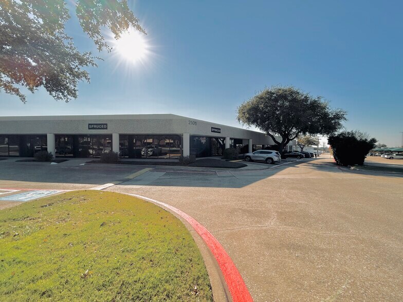 More Photos Of 2101 Midway Rd, Carrollton Light Manufacturing For Lease