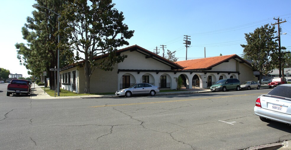 More Photos Of , Bakersfield Office For Sale