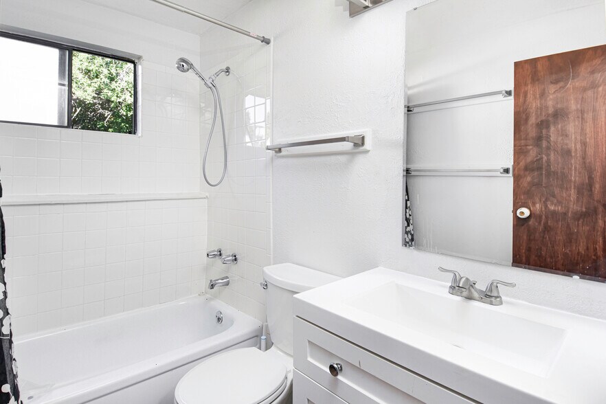 More Photos Of 1618 Donovan Pl, Longmont Multifamily For Sale