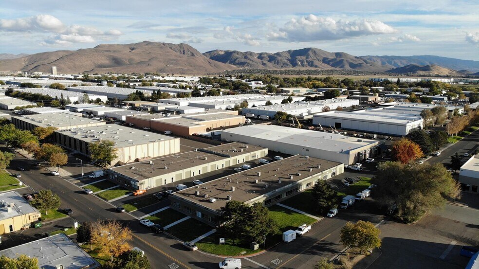 More Photos Of 385 Freeport Blvd, Sparks Light Distribution For Lease