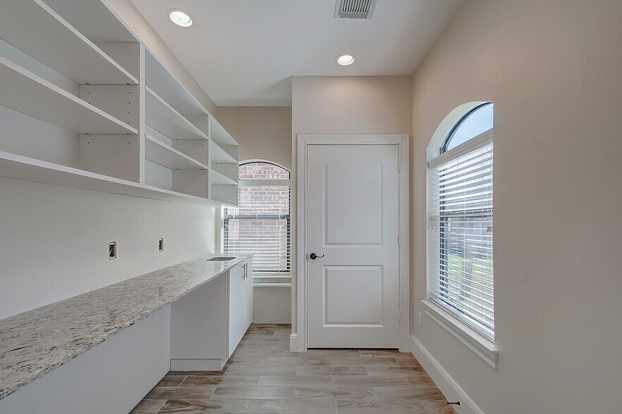 More Photos Of 21386 Provincial Blvd, Katy Medical For Sale