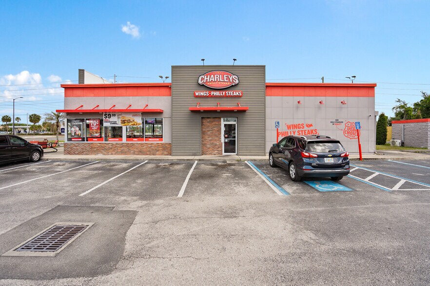 More Photos Of 3250 W Vine St, Kissimmee General Retail For Sale