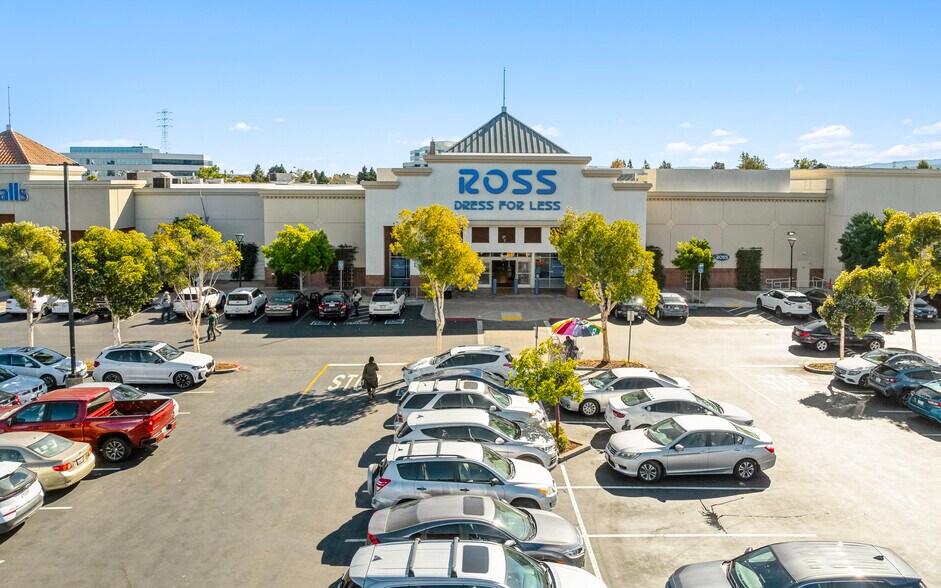 More Photos Of 2290-3020 Bridgepointe Pky, San Mateo General Retail For Lease