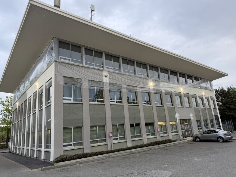 More Photos Of 6351 197th St, Langley Medical For Sale