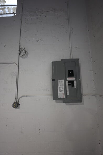 More Photos Of 670-698 W 84th St, Hialeah Unknown For Lease