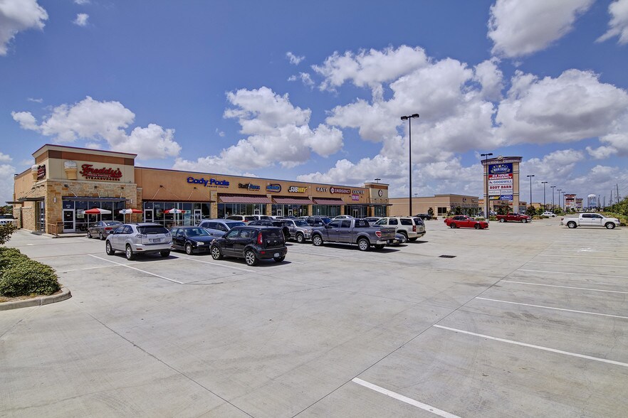 More Photos Of 24401-24811 Katy Fwy, Katy Unknown For Lease