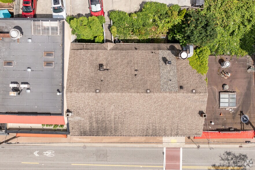 More Photos Of 15073-15077 Marine Dr, White Rock Restaurant For Lease