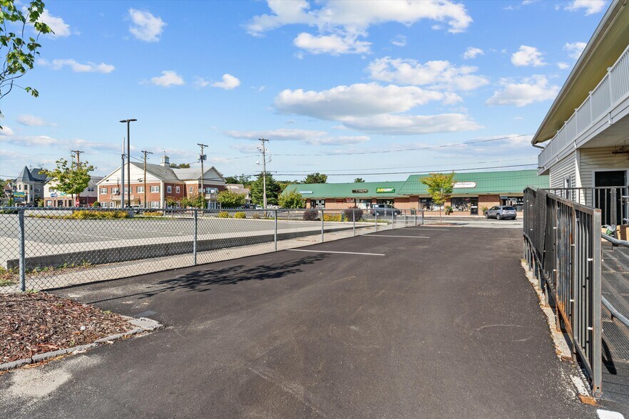 More Photos Of 47 Chelmsford St, Chelmsford Storefront Retail Residential For Sale