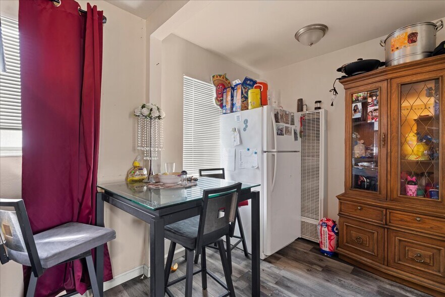 More Photos Of 545 Hampshire Ave, Redwood City Apartments For Sale