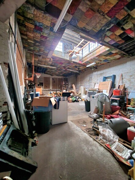 More Photos Of 709 Maine St, Quincy General Retail For Sale