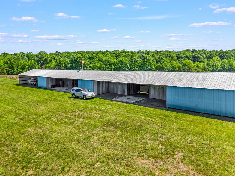 More Photos Of 249 Gilbert Rd, Mocksville Airport For Sale