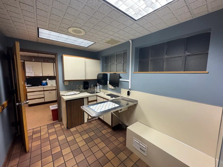 More Photos Of 6273 W River Rd NE, Belmont Veterinarian Kennel For Sale