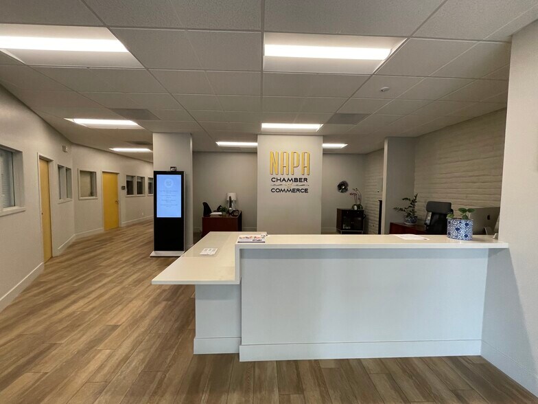 More Photos Of 1556 1st St, Napa Office For Lease
