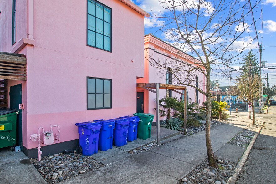 More Photos Of 2703 NE Alberta St, Portland Restaurant For Sale