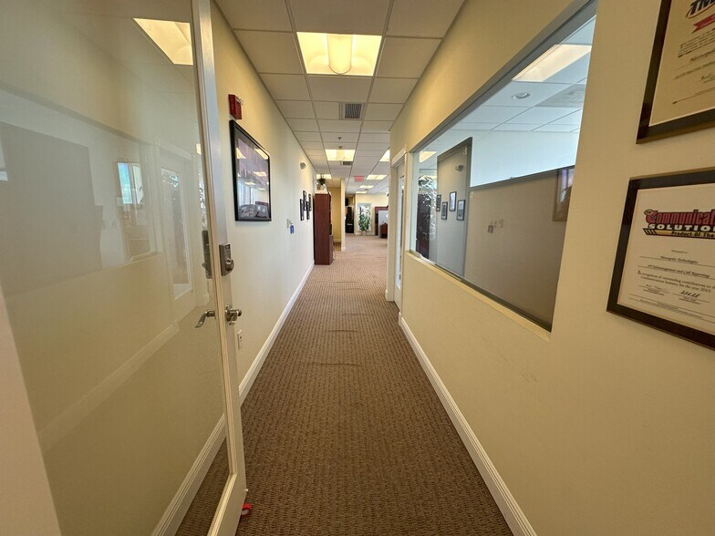 More Photos Of 2455 E Sunrise Blvd, Fort Lauderdale Loft Creative Space For Sale