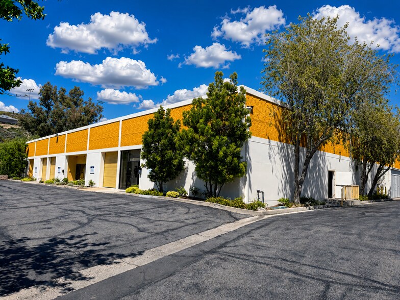 Primary Photo Of 5740 Corsa Ave, Westlake Village Warehouse For Lease