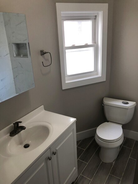 More Photos Of 300-302 Sussex Ave, Newark Apartments For Lease