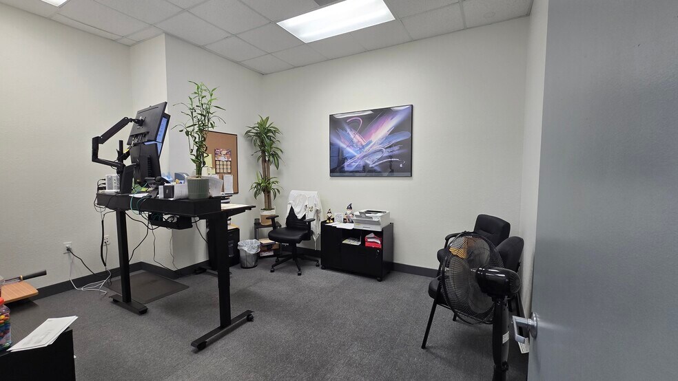 More Photos Of 8575 Somerset Dr, Largo Light Manufacturing For Lease