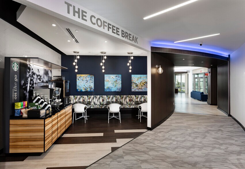 More Photos Of 18881 W Dodge Rd, Omaha Office For Lease