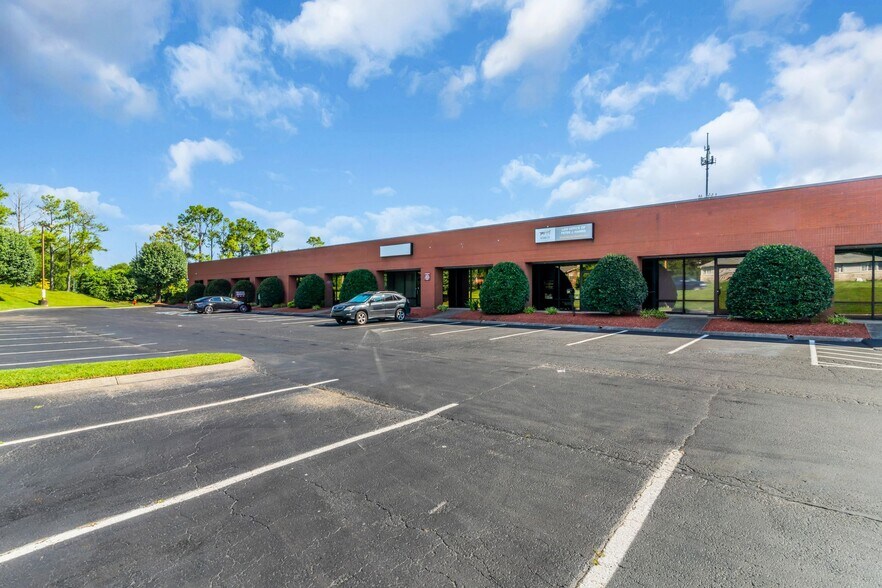 More Photos Of 104-176 Cude Ln, Madison Medical For Lease