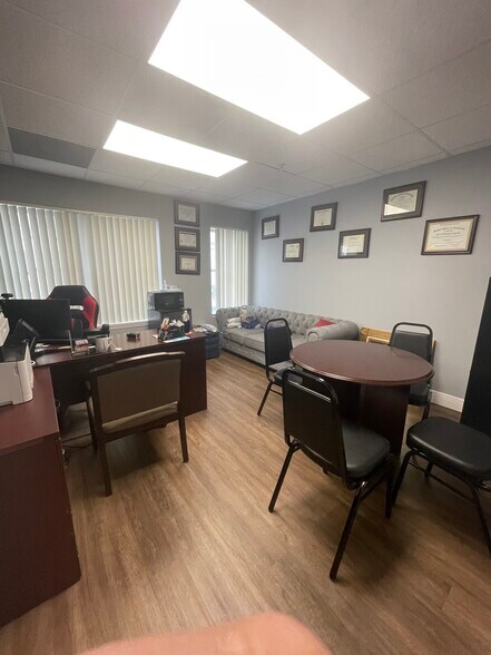 More Photos Of 120 S Olive Ave, West Palm Beach Office Residential For Lease