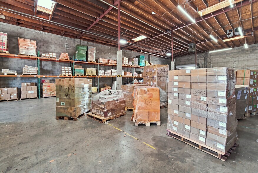 More Photos Of 945 E Lindsay, Stockton Warehouse For Sale
