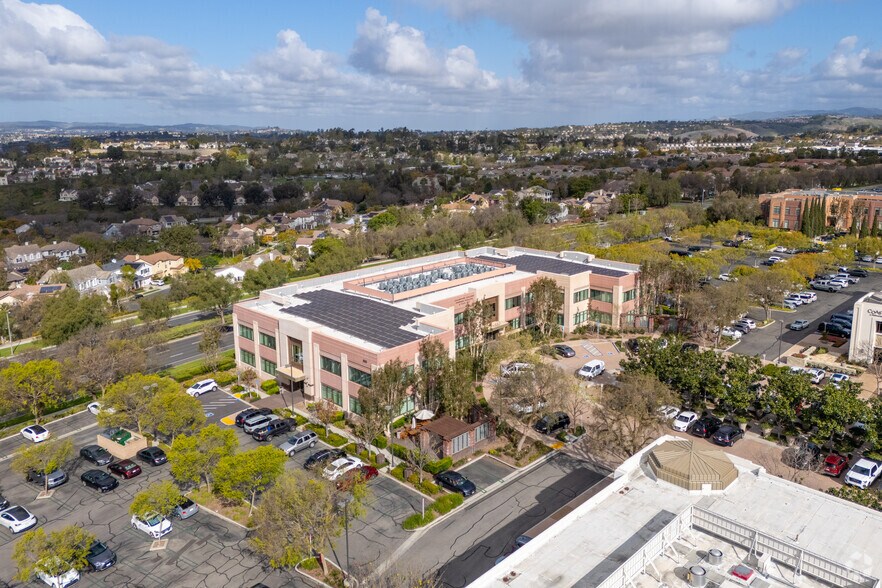 More Photos Of 555 Corporate Dr, Ladera Ranch Medical For Lease