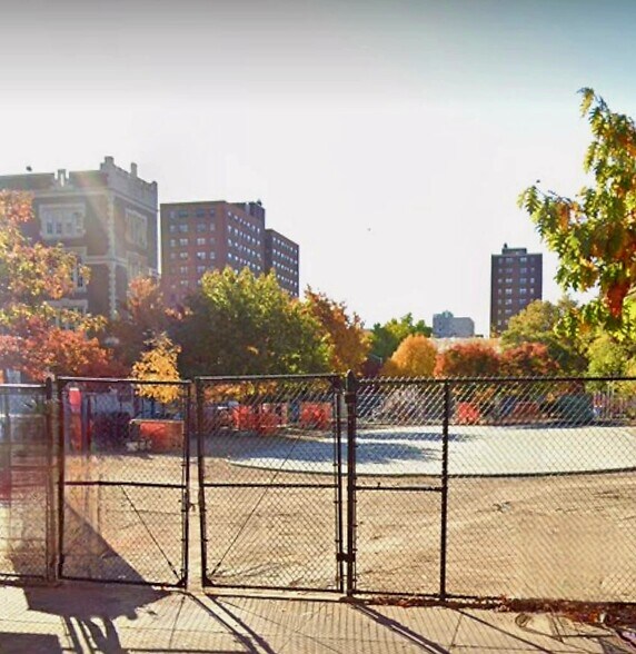 More Photos Of 111 Belmont Ave, Brooklyn Storefront Retail Residential For Lease