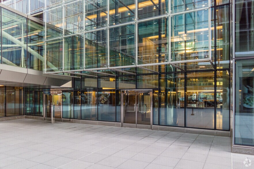 More Photos Of 250 Massachusetts Ave NW, Washington Office For Lease