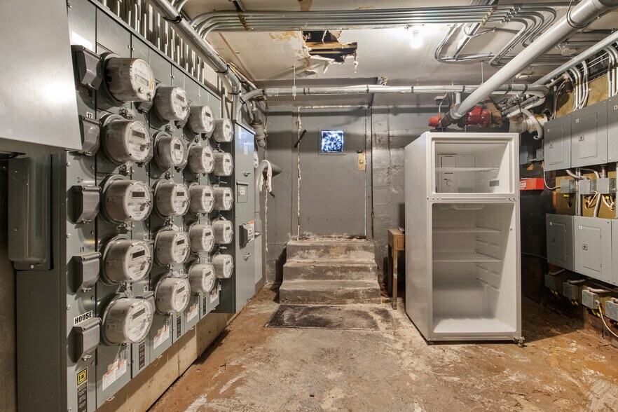 More Photos Of 1000 Bellevue Ave, Syracuse Apartments For Sale