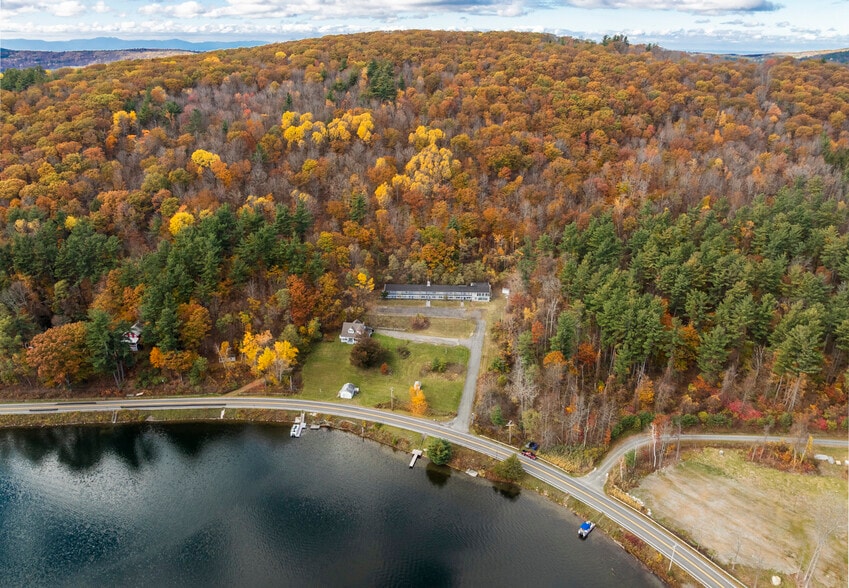 More Photos Of 165 Queechy Lake Dr, Canaan Hotel For Sale