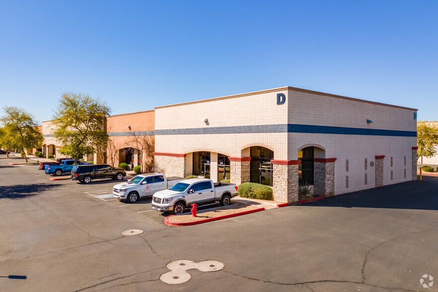 More Photos Of 1050 N Fairway Dr, Avondale Unknown For Lease