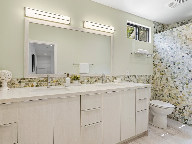 More Photos Of 7580 McGroarty Ter, Tujunga Apartments For Sale