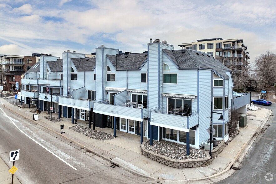 More Photos Of 4000-4016 Shoreline Dr, Spring Park, Spring Park Storefront Retail Residential For Lease