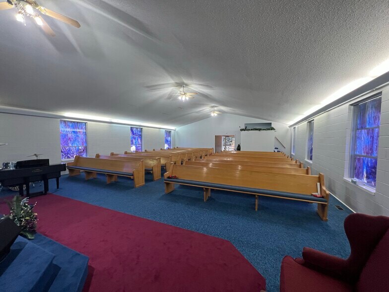 More Photos Of 1393 E Maple Ave, Flint Religious Facility For Sale