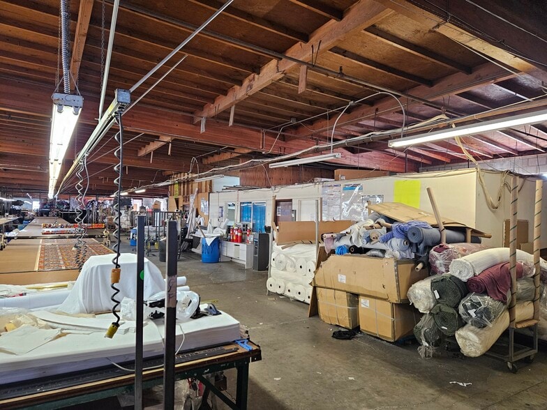More Photos Of 2485 E Vernon Ave, Vernon Warehouse For Lease