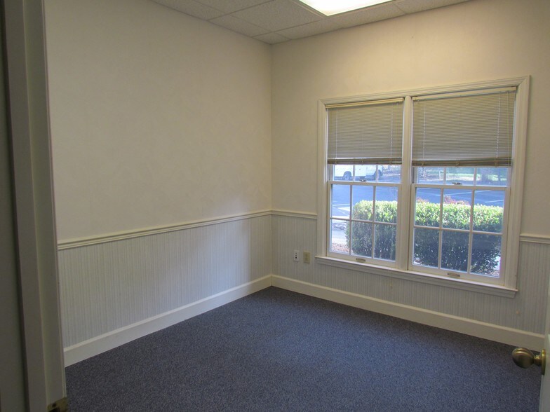More Photos Of 663 Emory Valley Rd, Oak Ridge Office For Lease